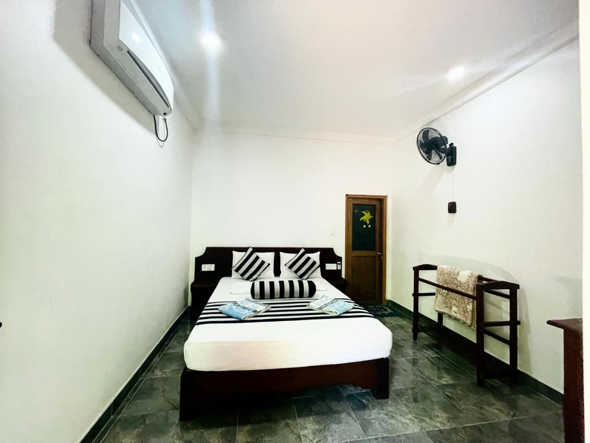 Gangadiya Lodge Сигирия Экстерьер фото